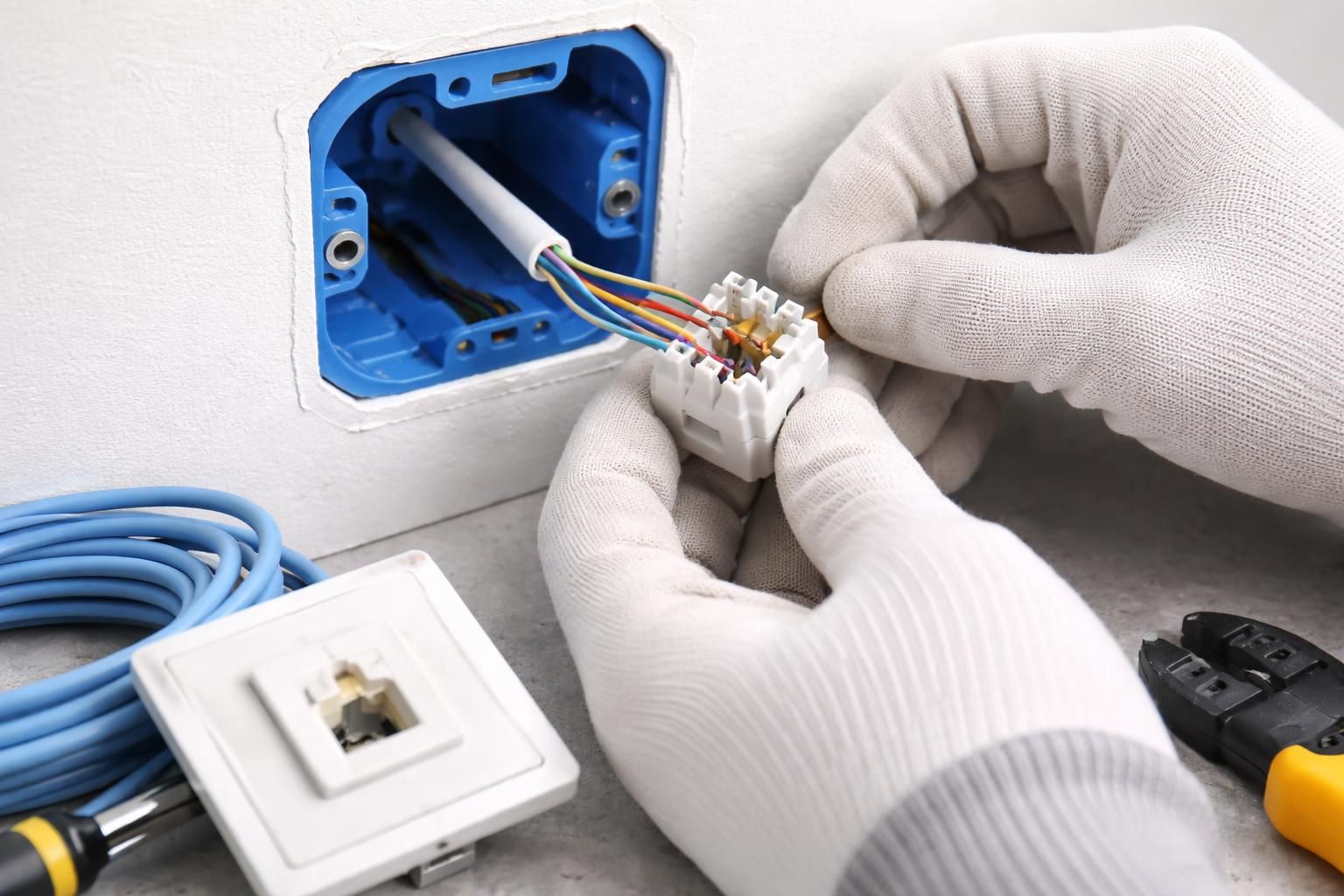 découvrez notre guide complet pour une installation facile et efficace de votre prise réseau rj45. astuces, conseils et étapes claires pour un raccordement optimal.