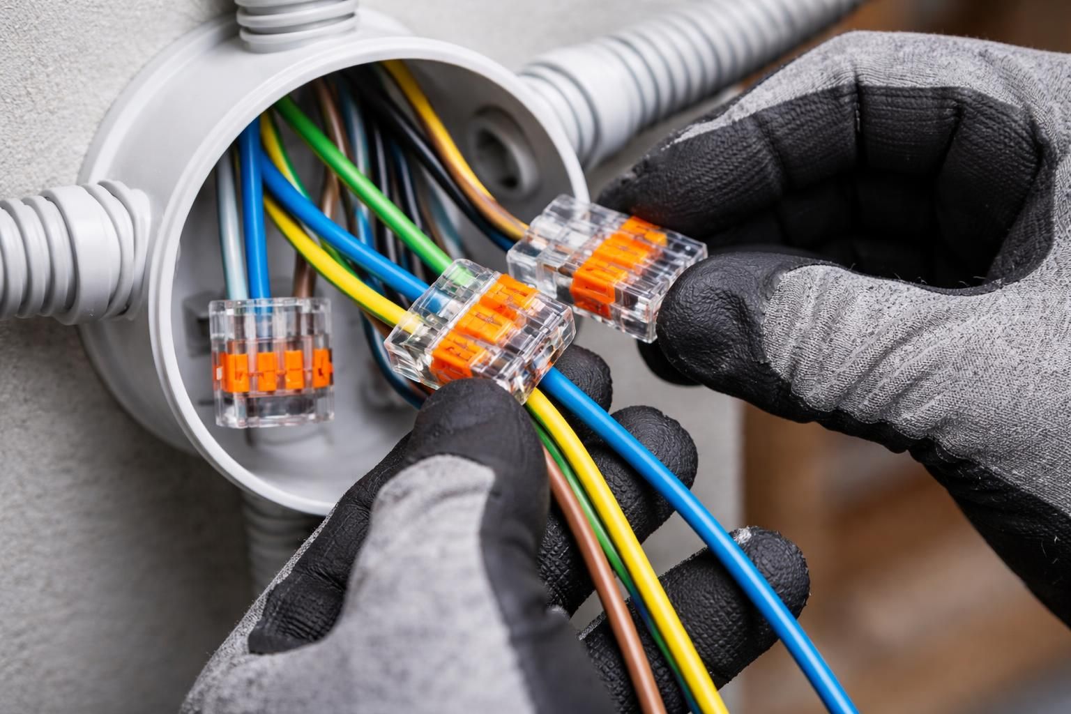 guide complet pour réaliser facilement vos installations électriques avec un schéma détaillé de câblage prise commandée par interrupteur.